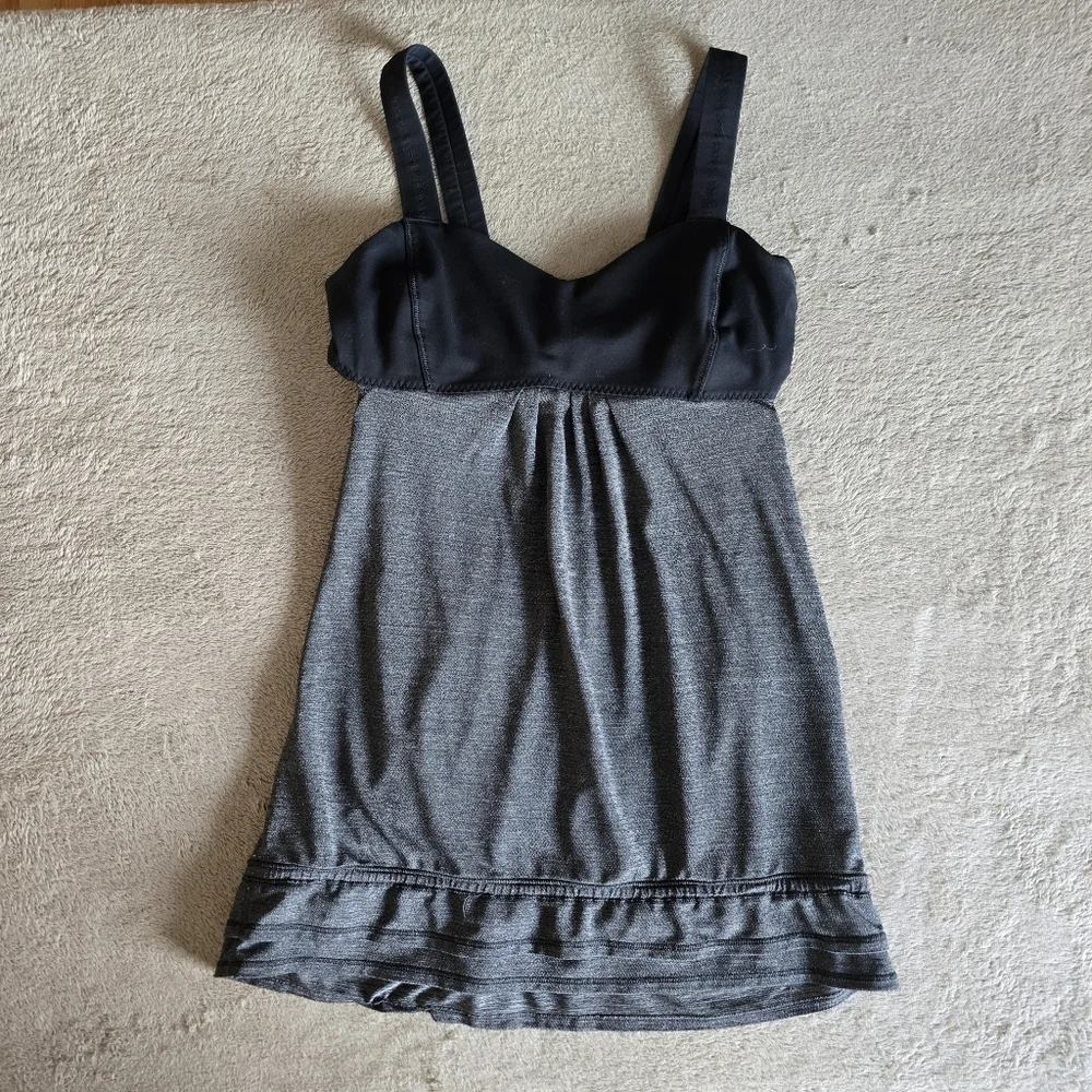 Lululemon Run: Back On Track Tank Heathered Black/Black Size 6 - Picture 3 of 11